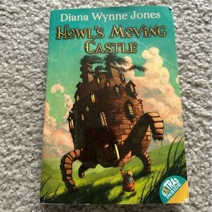Howl's Moving Castle Book by Diana Wynne Jones
